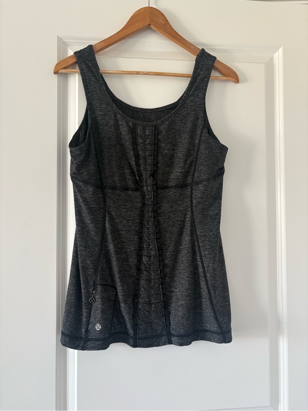 lululemon Vintage Run Free Tank Heathered Black Racerback Tank 10 - Picture 5 of 9